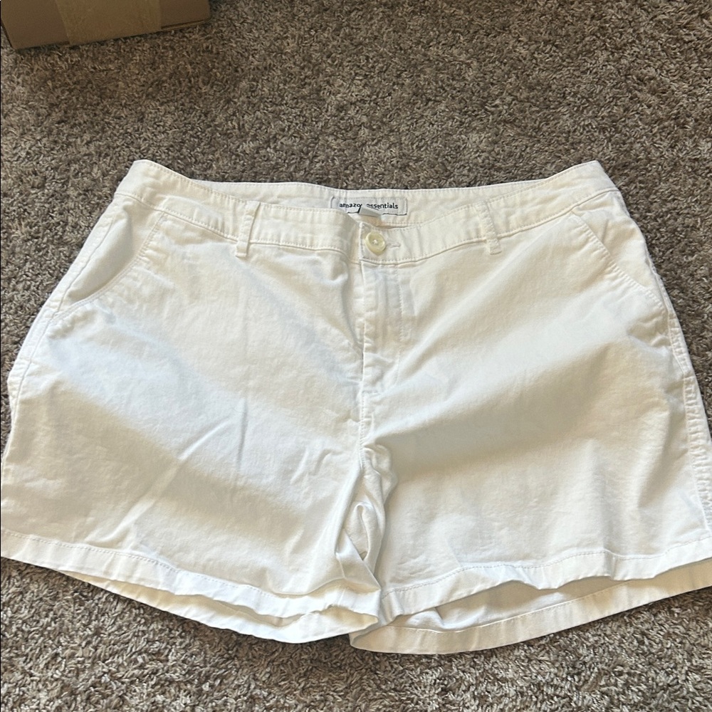 Amazon Essentials Shorts